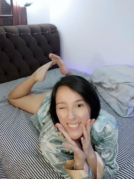 mahina84_ actress photo