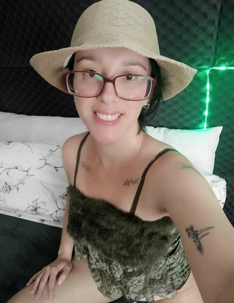 mahina84_ star exclusive picture