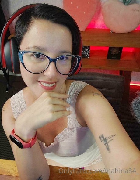 mahina84_ star erotic galleries