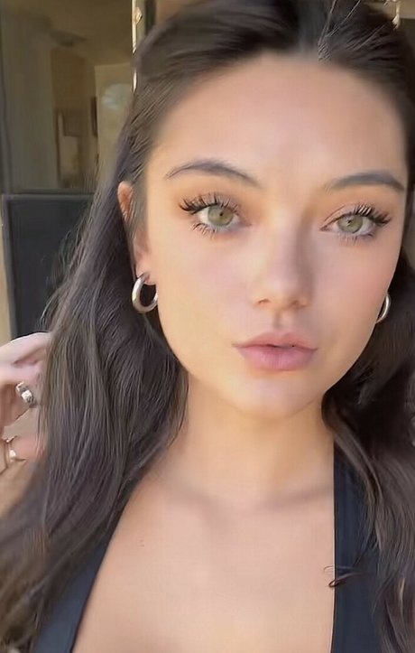 Kaitlyn Nguyen nice actress pics