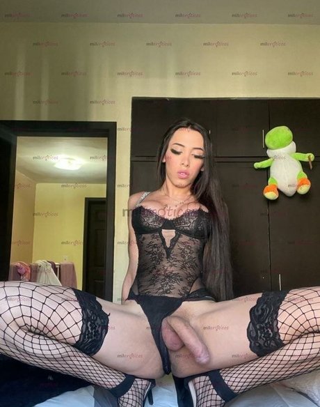 Alexa Ceballos model hd photo