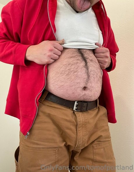 tomofportland model nude pictures