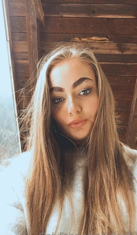 livionly nice actress gallery