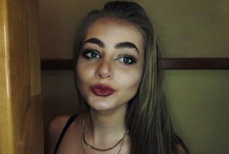 livionly pornstar sexy gallery