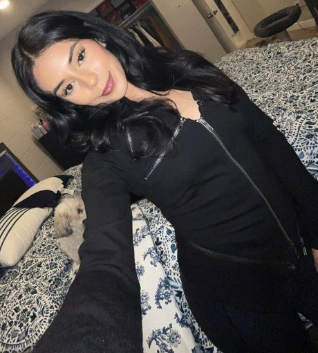 itssm1rks model sexy galleries