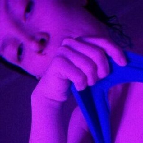 Olya Holmes nude pornstar gallery