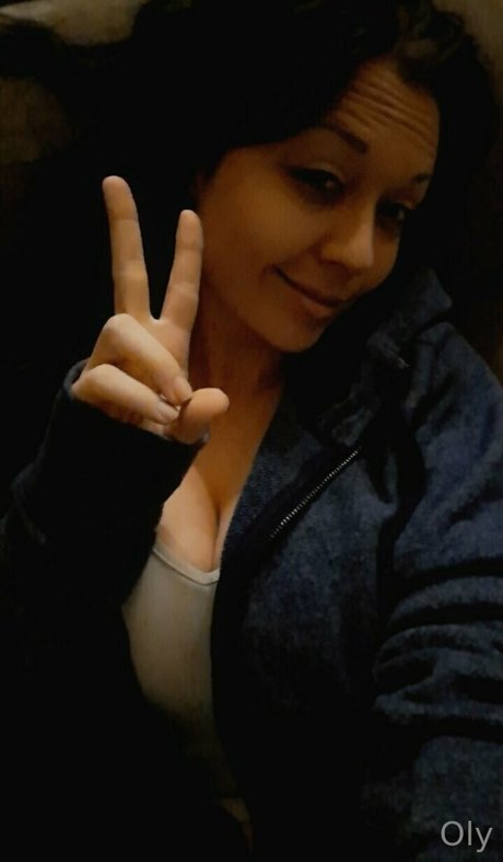 youcancallmeoly beautiful model picture