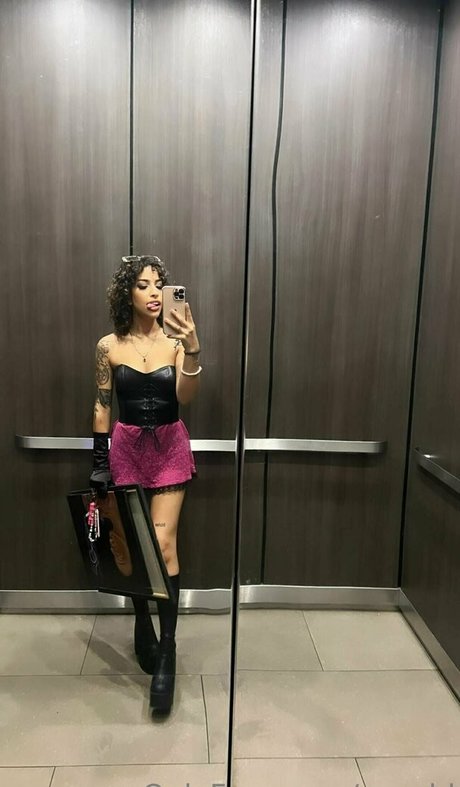 Vswrld free actress galleries