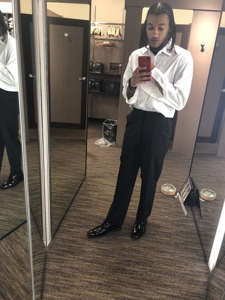 Lord THE DRAINER naked model image