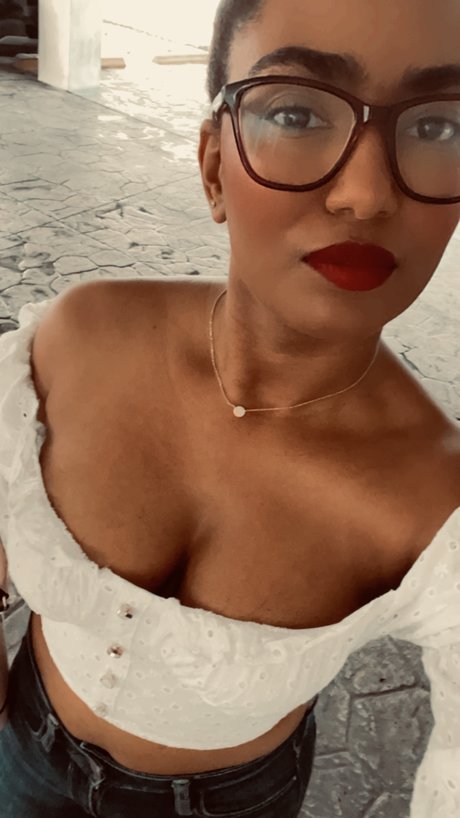 Stephanie Santana art actress gallery