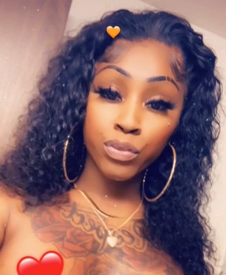 ICYPPLNVME nude pornstar picture