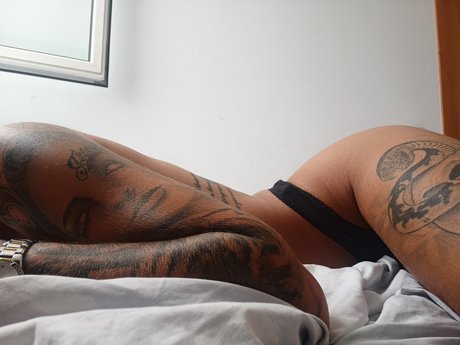 Morenita Bombon_ beautiful pornstar gallery