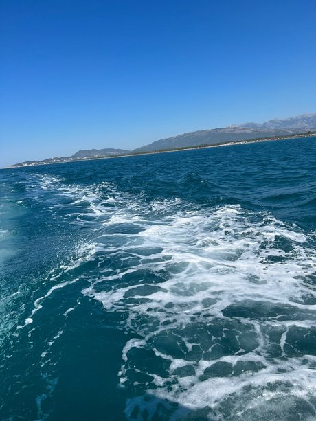 Amber Love pretty model img