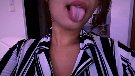 Liliangel naked actress pic