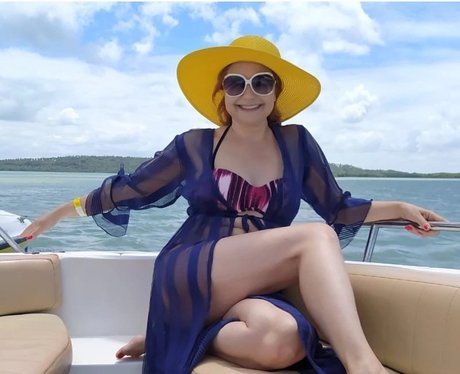 Kinky Luh porn star pics