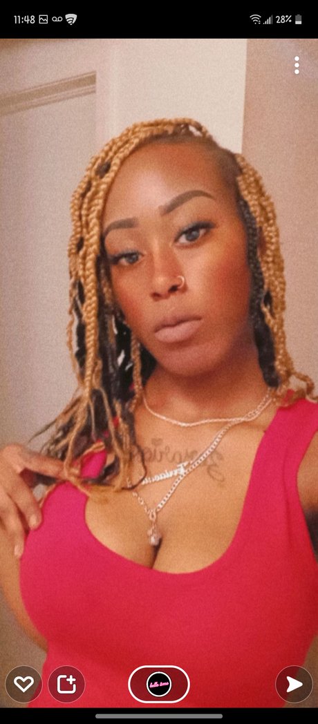 Y F vD rskin star naked photo