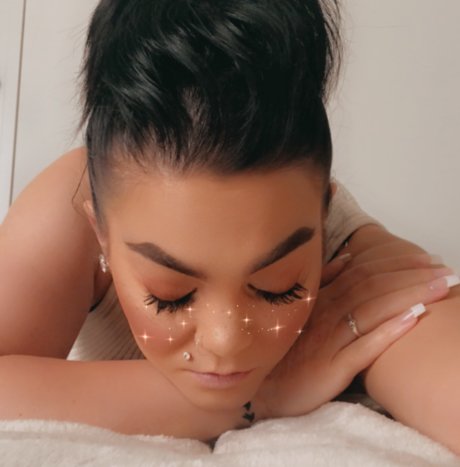 Beautifully Secretive Bella Blair sex pornstar img