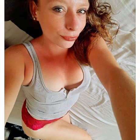 _jolien model adult photos