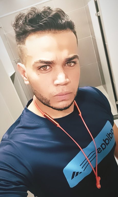 Helder Steven Valencia Gutierrez nudes pornstar image