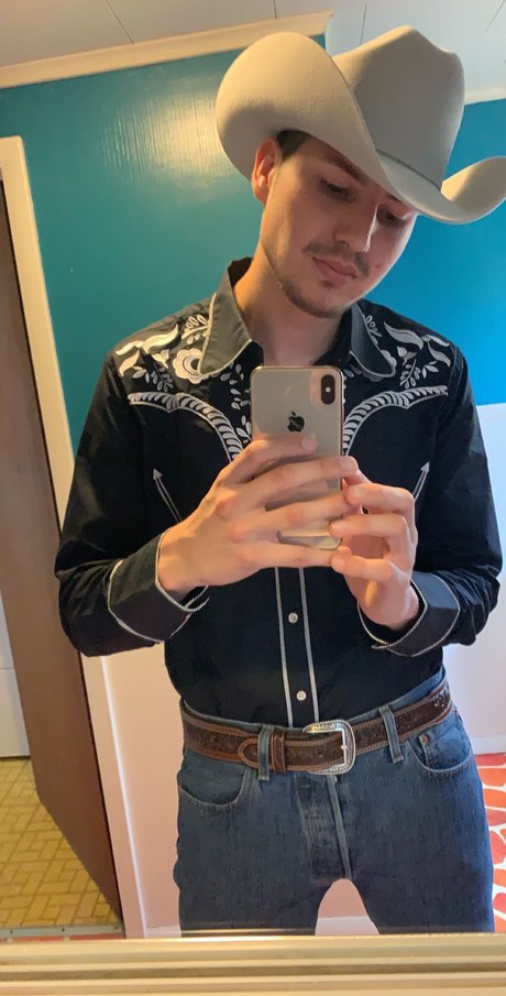 Misael Aispuro model image