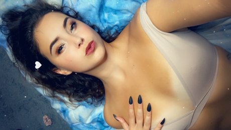 Danii girl_ star nude image