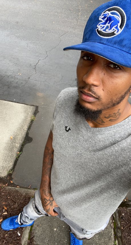 Scool60y naked actress photos