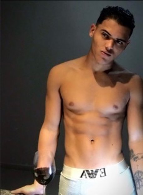 Tierri Barbosa star sexy photo