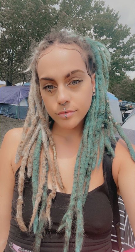 Navi Rose pornographic model images