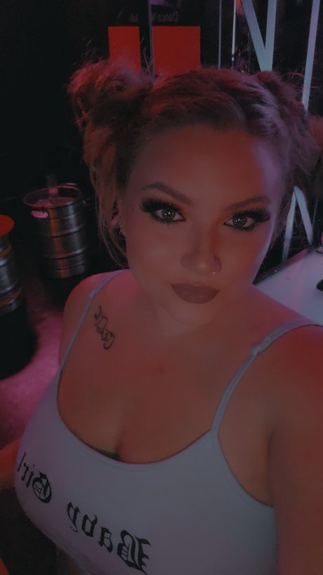 Velvet vixen exclusive model photos