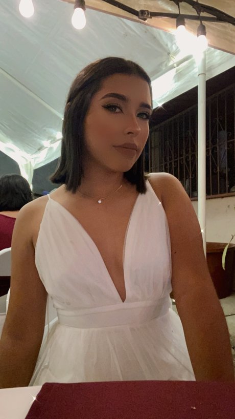 Manzana m a_ naked model gallery