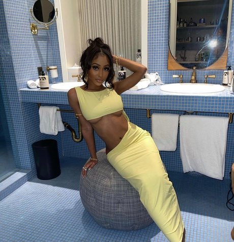 Fun Sz butta pecan model porn galleries