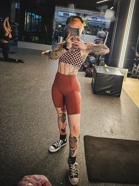 Notaprodigy naked pornstar image