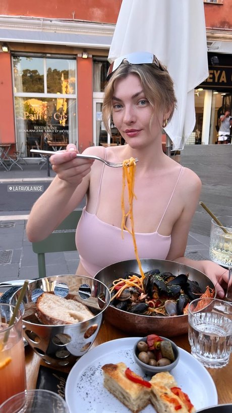 angel maralyn erotic model galleries