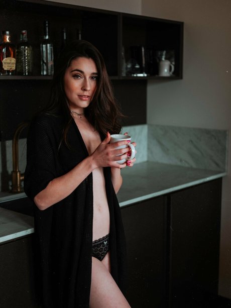 busty redhead onlyfans top pic