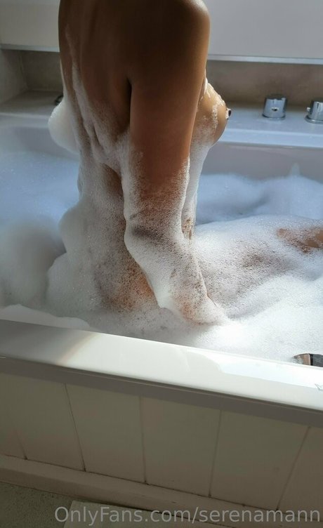 Serena Kaur Mann art star gallery