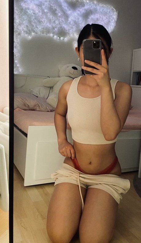 kikipearl naked model picture