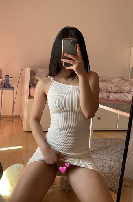 kikipearl pornstar pretty photo