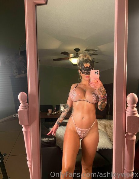 Ashley wolf pornstar pretty pic