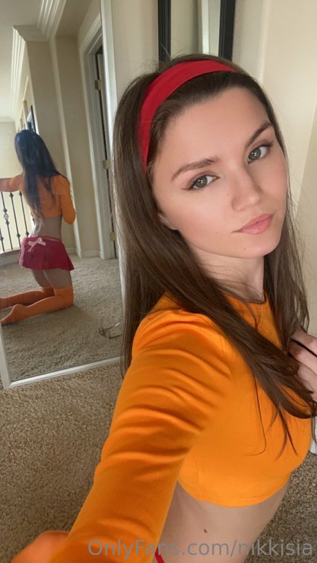 Nikki Sia best model gallery