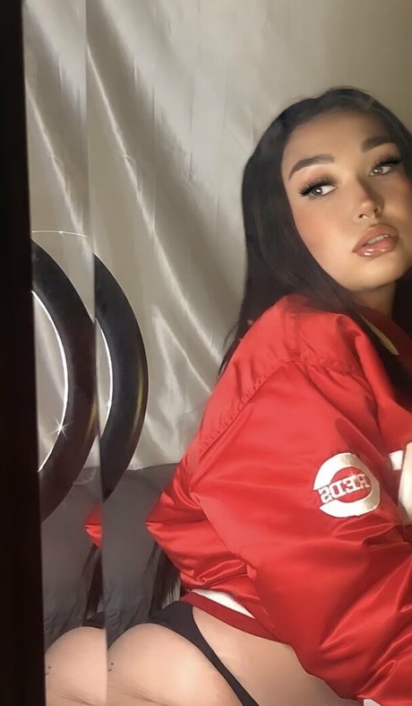 ulildevil model pretty image