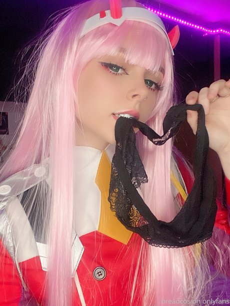 Breadcos sexy star photos