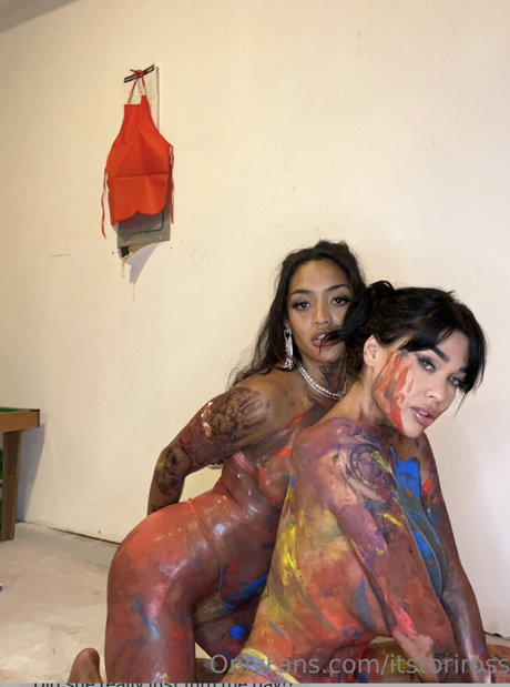 Tori Ross exclusive actress images