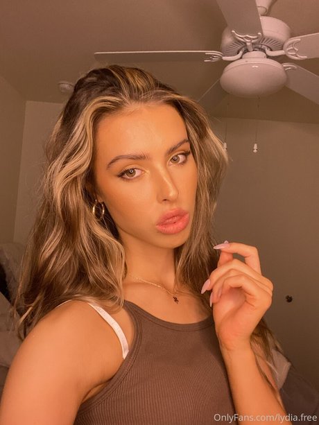 lydia free model sex image