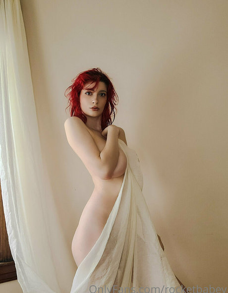 Rocketbabey exclusive star photos