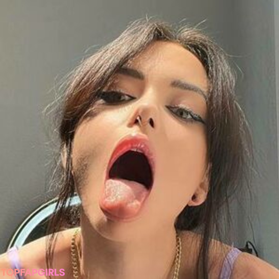 Stormy Summers profile pic