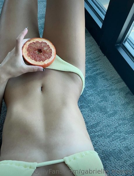 Gabrielle Moses beautiful model photo