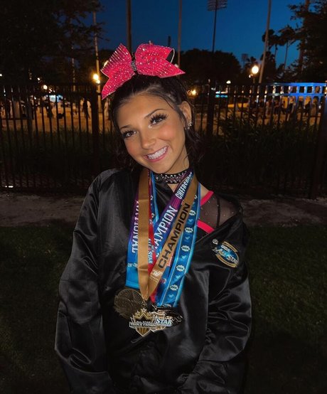 Kenley Pope free actress pictures