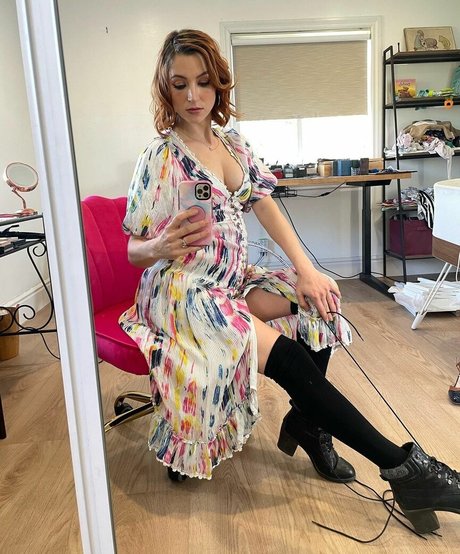 teen young onlyfans hot nude images