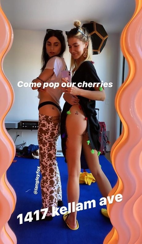 Lola Abbey naked pornstar pic