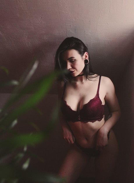 Chloe Ventura pornstar sexy img